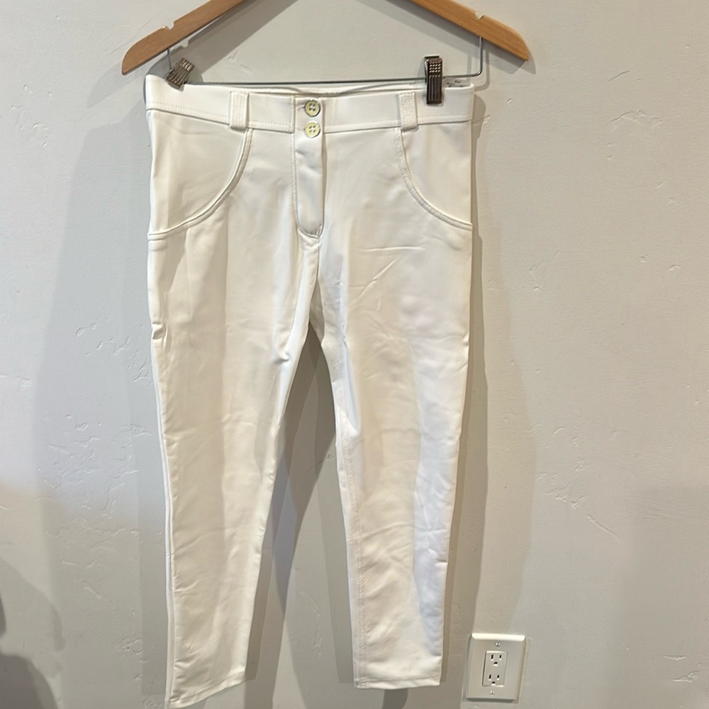 Freddy white pleather pants. Sz 6.